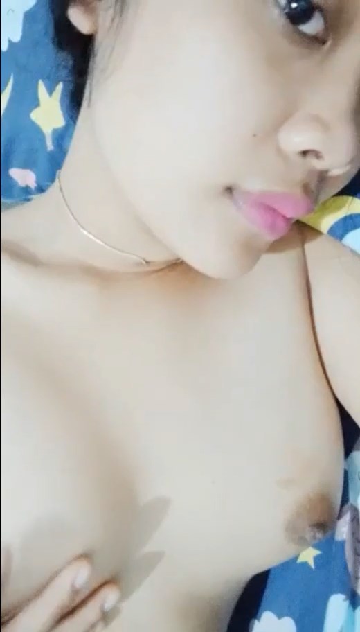 Selly puting Nenen coklat