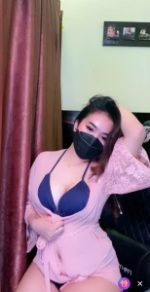 Memandangi Nenen Putri Naya Cantik