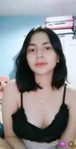 Cantiknya Miss Lucifer Host Mango Live