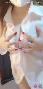 Princess Aufa Cantik remas buah dada sini sayang