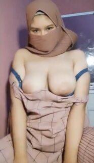 Tika Jilbab coklat tobrut