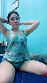 Lea Mango wajah asli tanpa kacamata