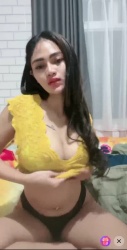 Lovataa kebaya kuning sexy toge
