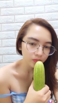 Dede iLaa bening suka yang besar