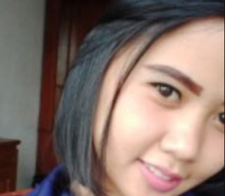 Miaa Colok Memek Becek Ngangkang bikin Sange