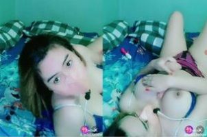 Selfia Omek Dildo Mendesah Nikmat