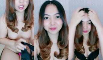 Rara Cakep Omek Geter Bugil Hot