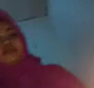 Main sama MILF Berjilbab Cowoknya Ngeluh Capek