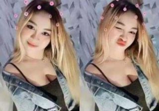 Matcha Gadis Mungil Garuk isi Dalaman Ahh