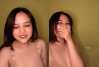 Camila Mahasiswi Lepas Beha Pamerin Susunya Aww