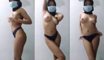 Vicoletta si Cewek Indomaret CD Hitam Pamer Tubuhnya