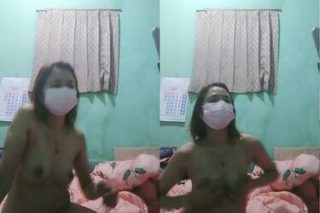 Yumna Ebot Telanjang Dada Remas ID 18898547 Mango
